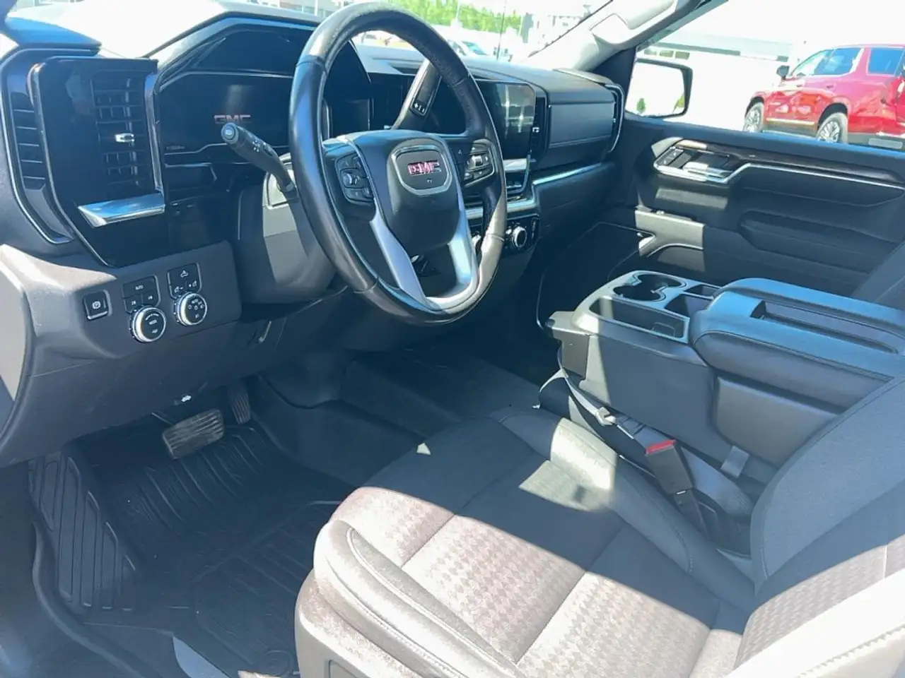 GMC Sierra 1500 снимка GMC Sierra 1500