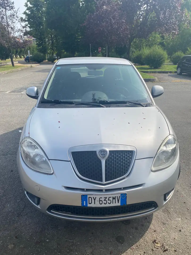 Lancia Ypsilon 1.4 8v Argento ecochic Gpl - 1