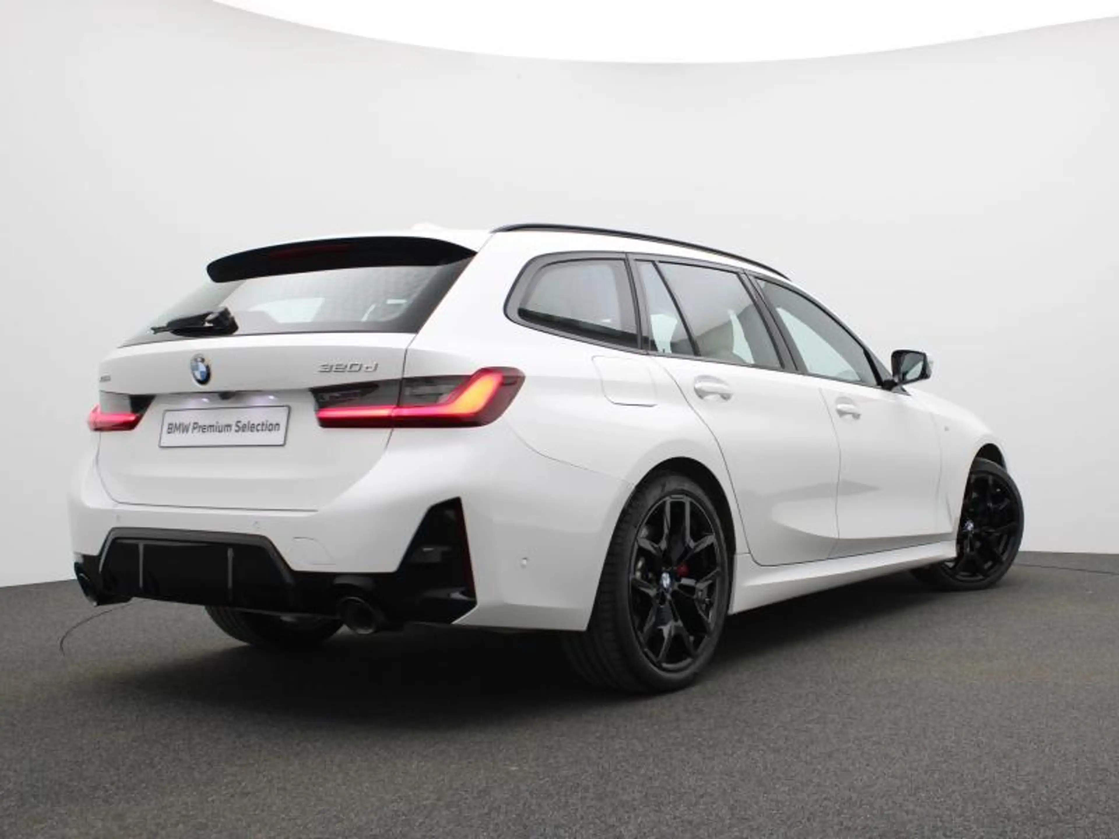BMW 320 FACELIFT 2 - LEDER - HIFI — photo 2