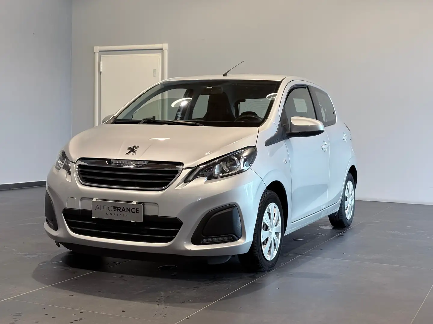 Peugeot 108 108 5p 1.0 vti Active s Gri - 1