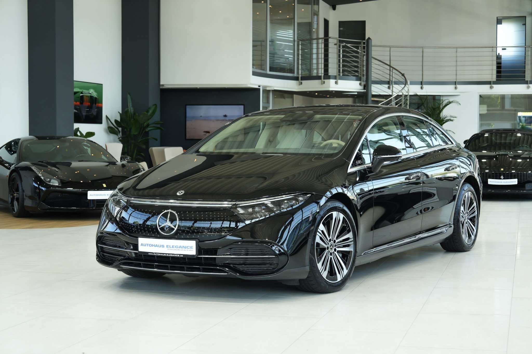 Mercedes-Benz EQS