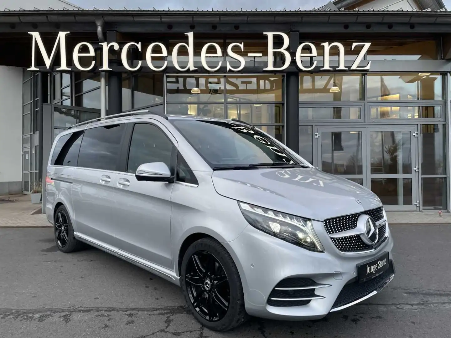 Mercedes-Benz V 300 d EXCLUSIVE ED AMG Panorama AHK2,5 DISTRON Argent - 1