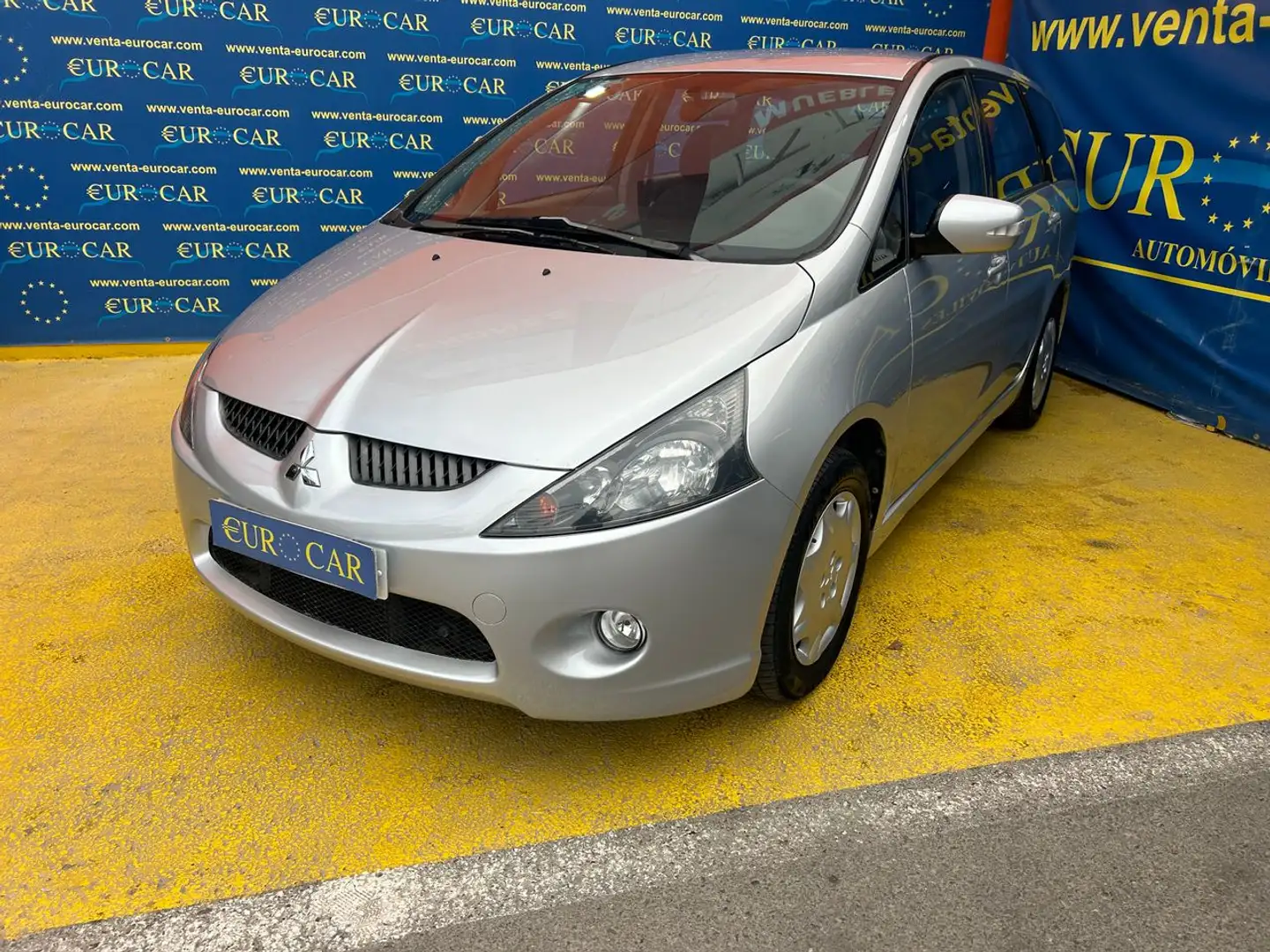 Mitsubishi Grandis 2.0DI-D Intense Gris - 2