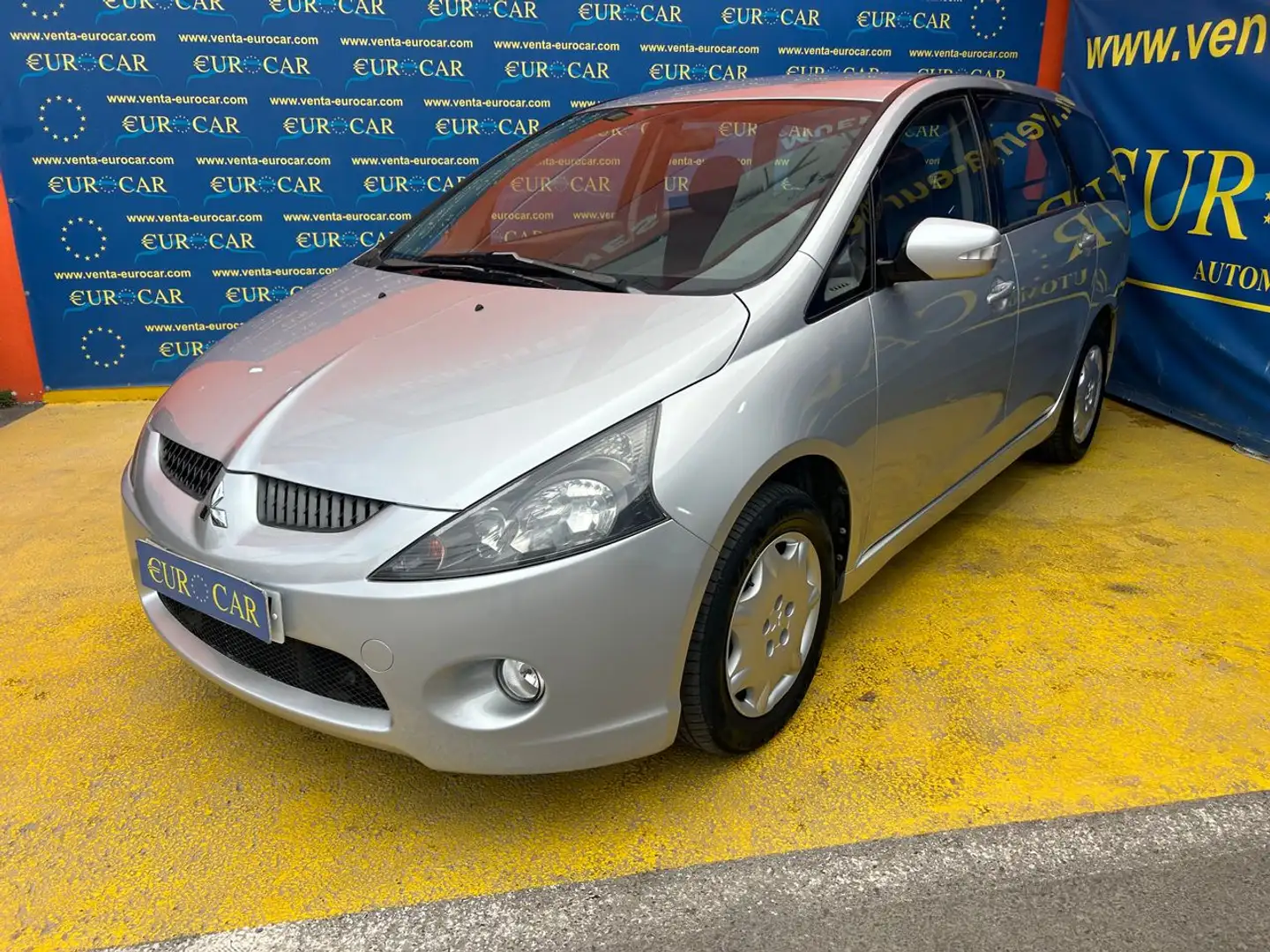 Mitsubishi Grandis 2.0DI-D Intense Gris - 1