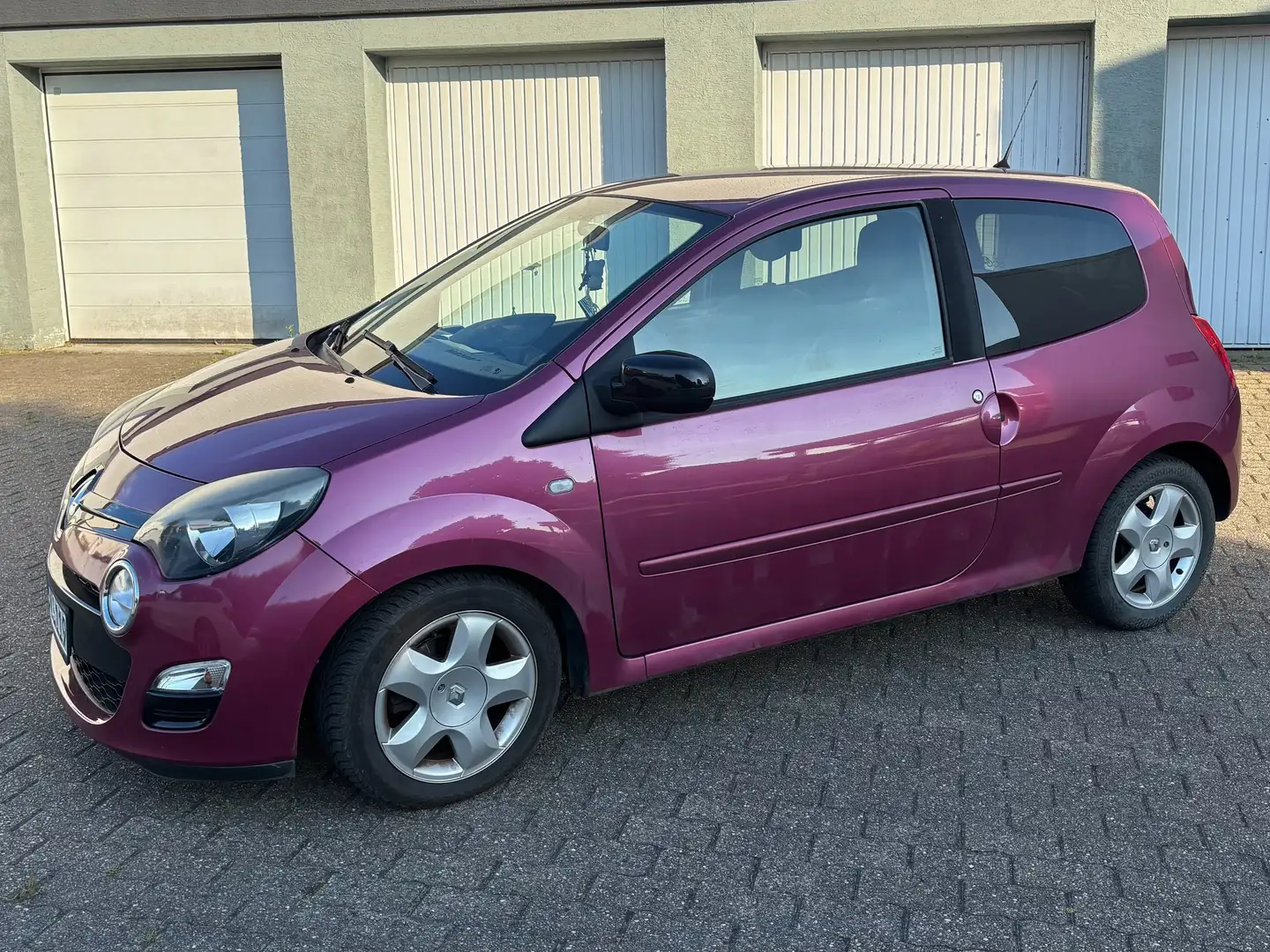 Renault Twingo Twingo 1.2 LEV 16V 75 Dynamique Violett - 1
