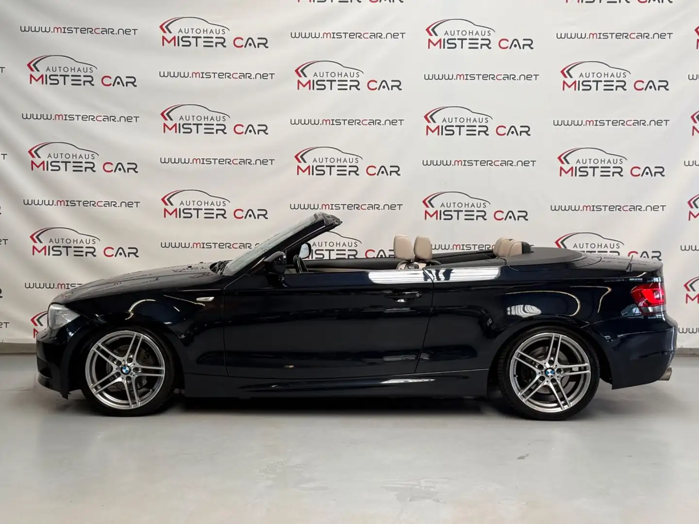 BMW 125 i Cabrio M Paket Navi/AHK/Key/Xen/Leder/18ALU Negru - 2