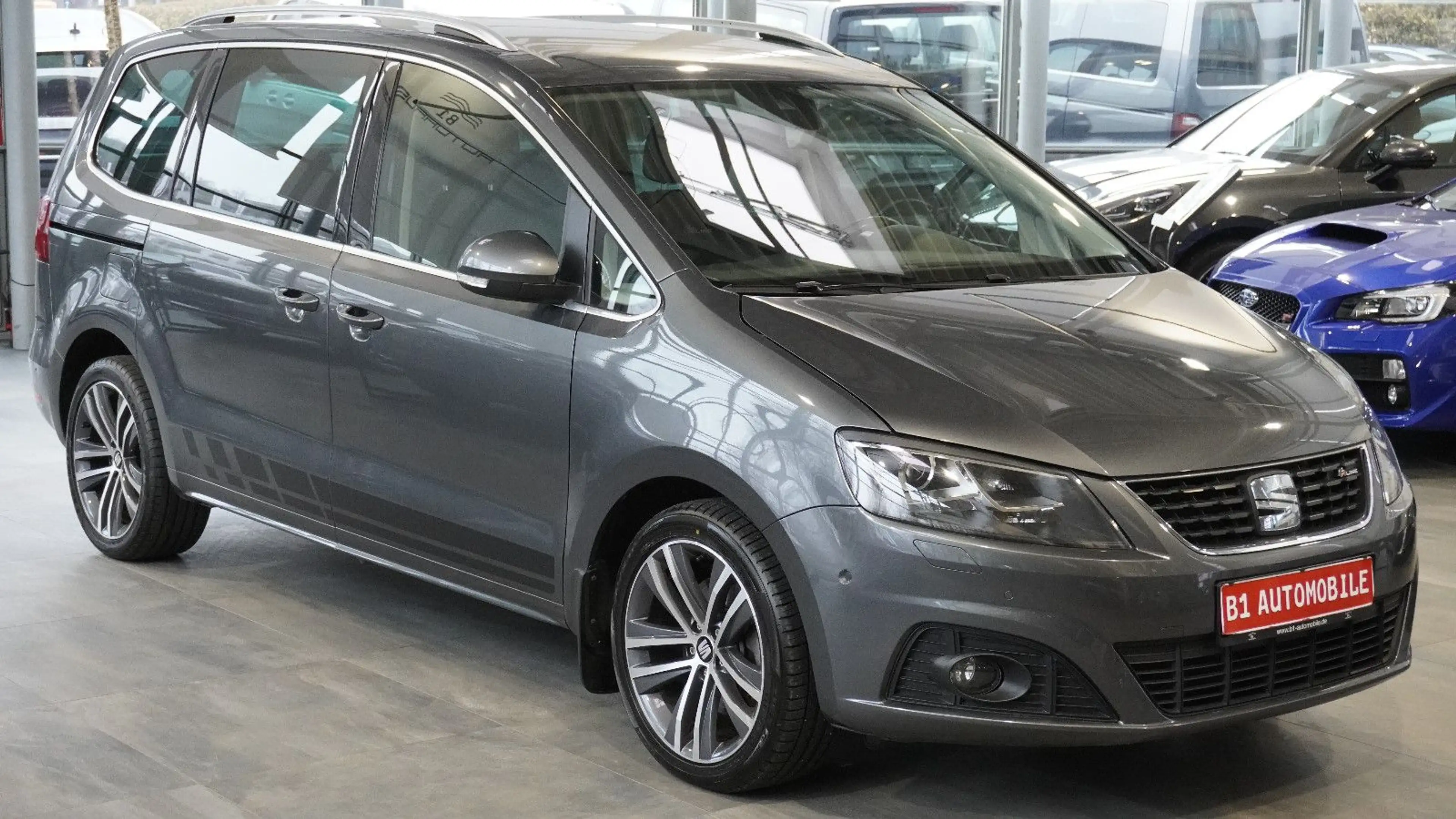 SEAT Alhambra FR-Line Allrad*ACC*AHK*STHZ*7-SITZ* — photo 3