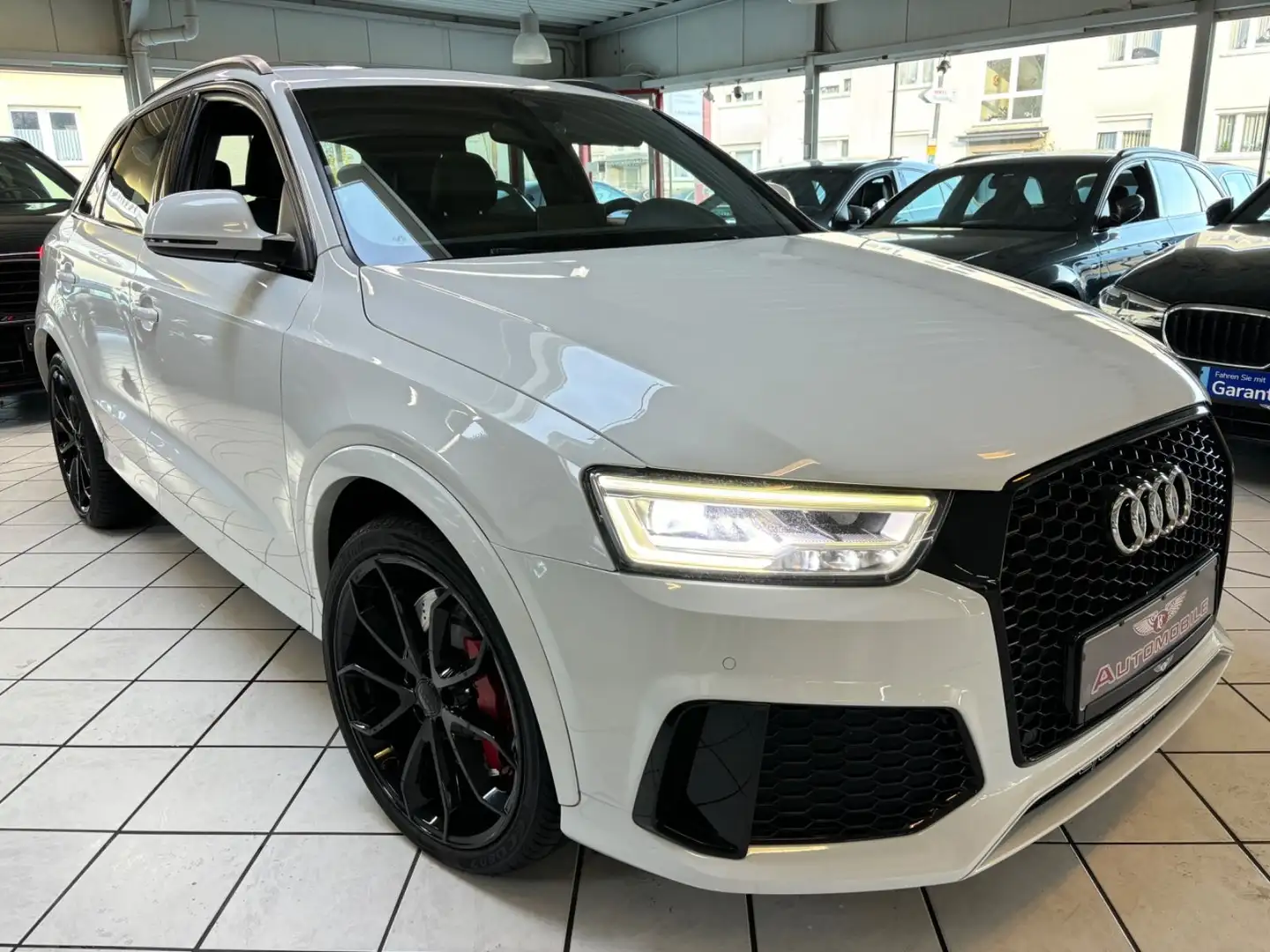 Audi RS Q3 RS Q3 2.5 TFSI quattro FACELIFT PANORAMA LED KAM Weiß - 2
