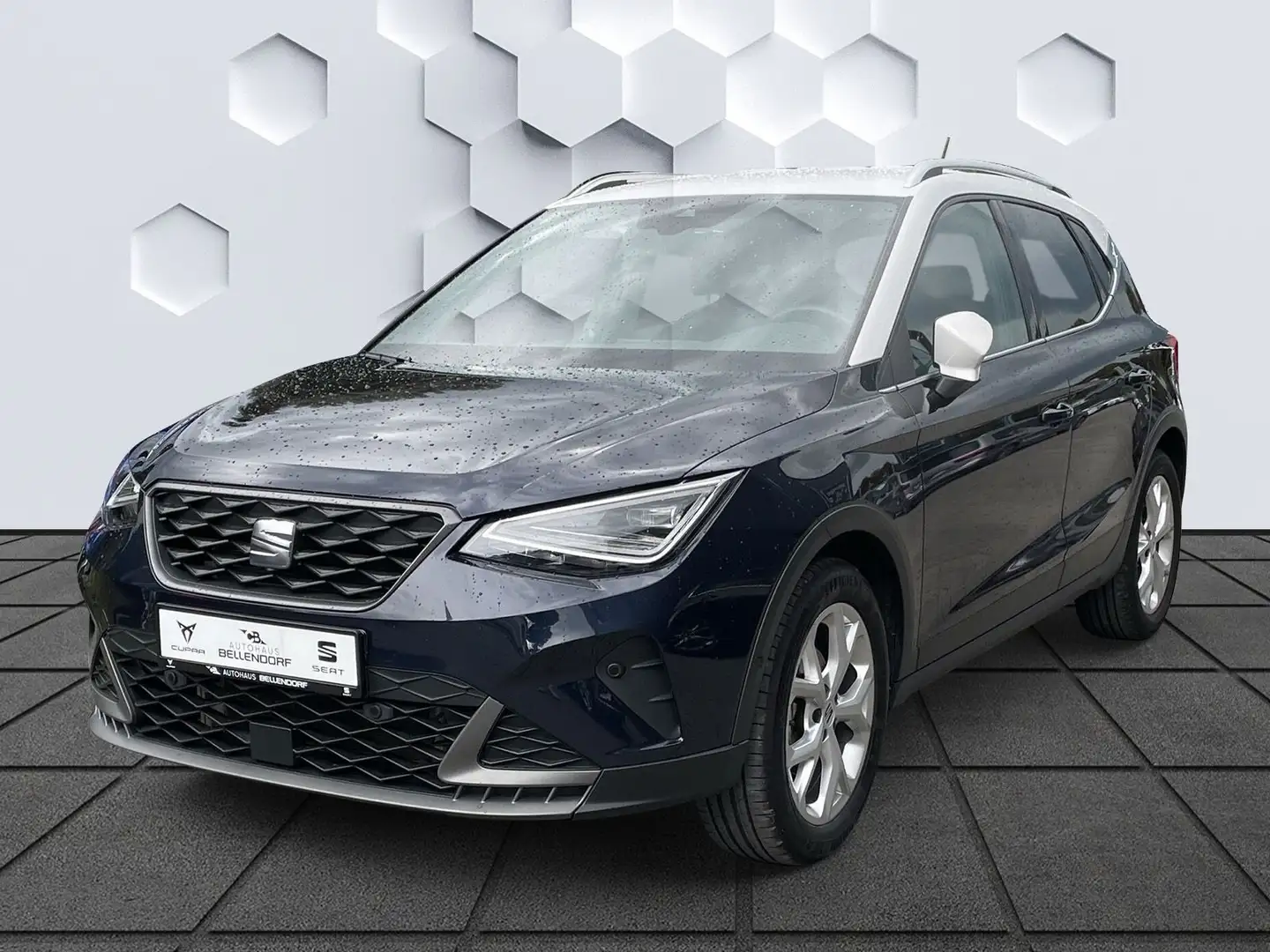 SEAT Arona 1.0 TSI 6 Gang FR AHK SHZ Rückfahrkamera N Blau - 1
