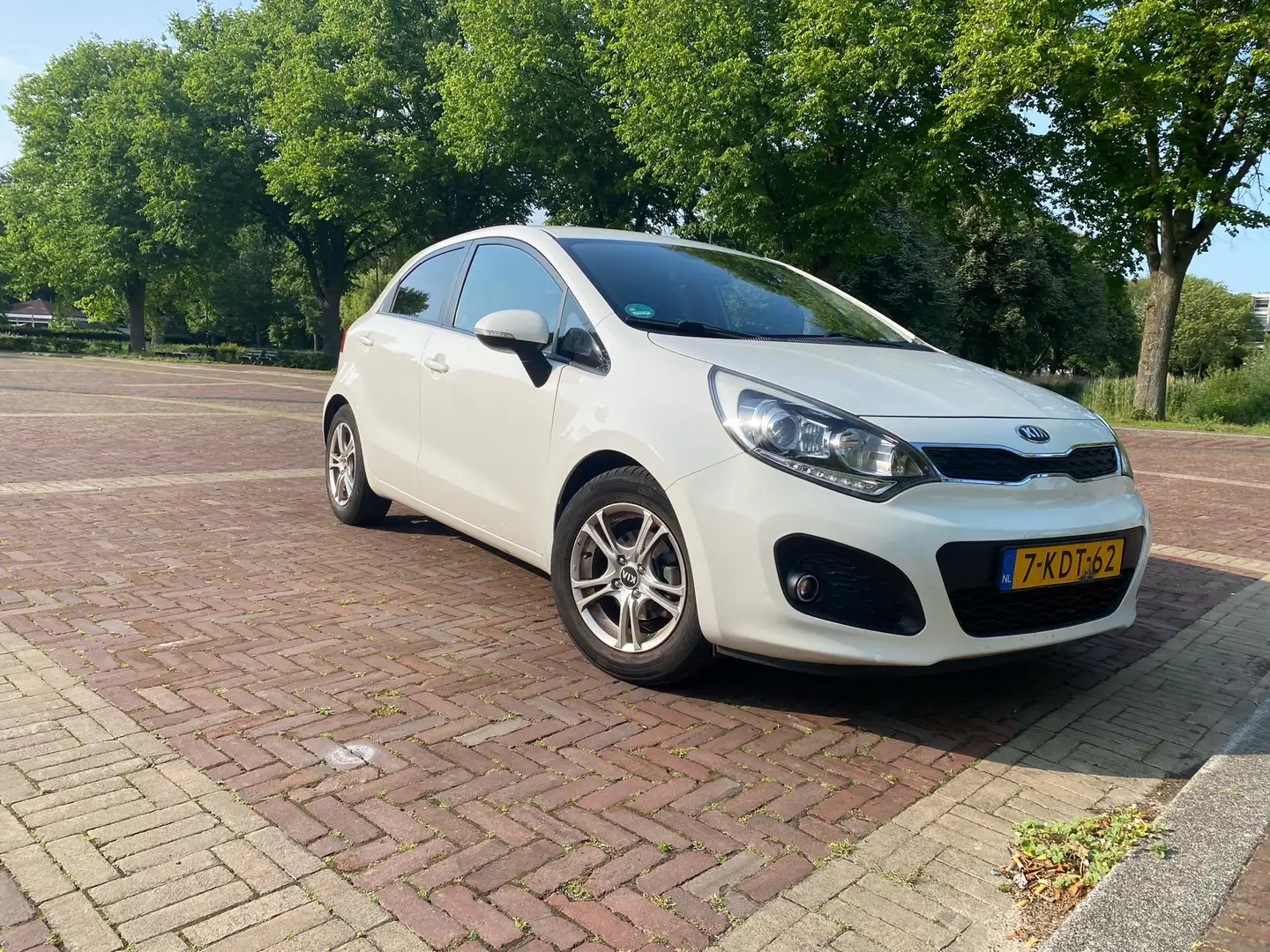 Kia Rio 1.2 CVVT Plus Pack Blanco - 1