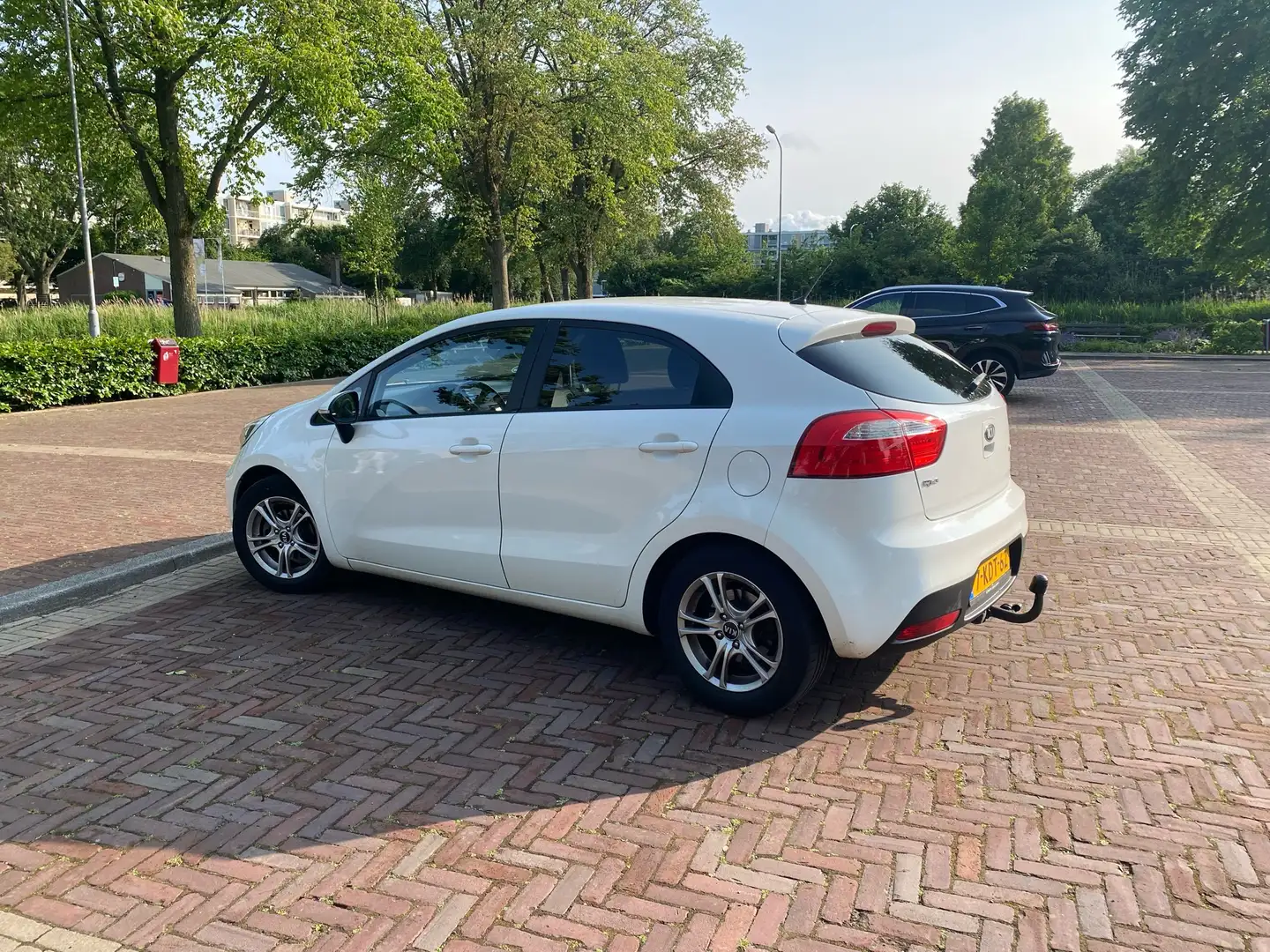 Kia Rio 1.2 CVVT Plus Pack Blanco - 2