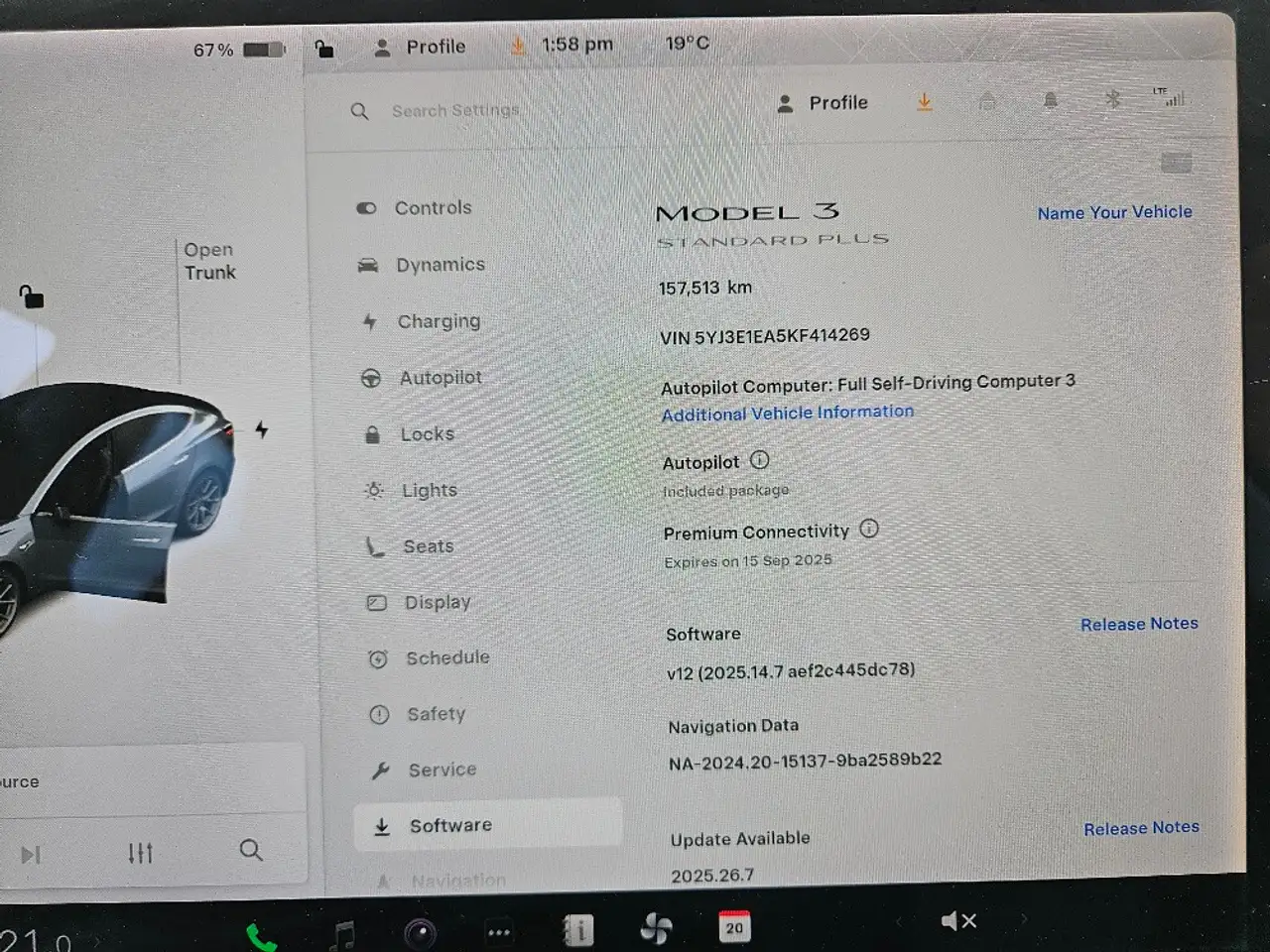 Tesla Model 3 снимка Tesla Model 3