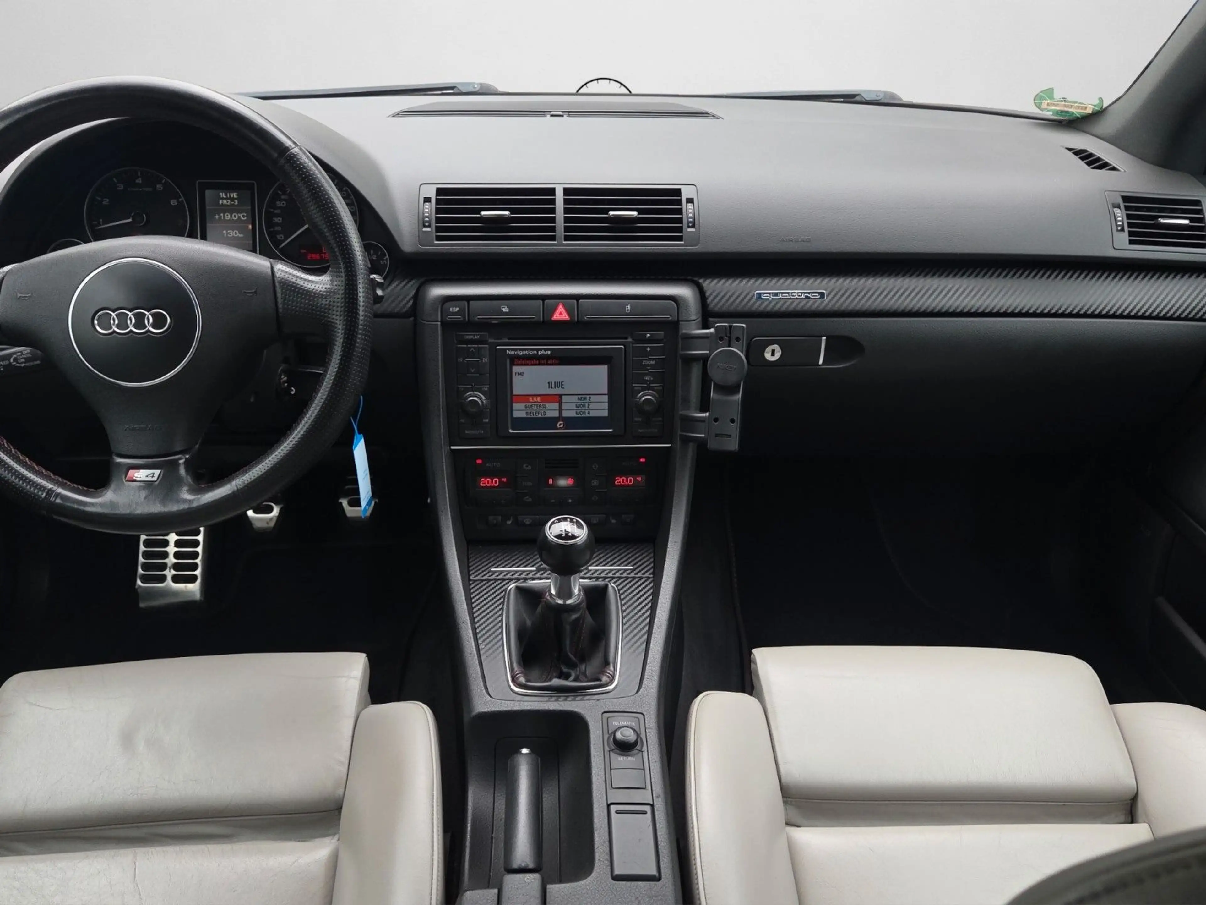 Audi S4 4.2 quattro Avant*Werkszustand* — photo 15