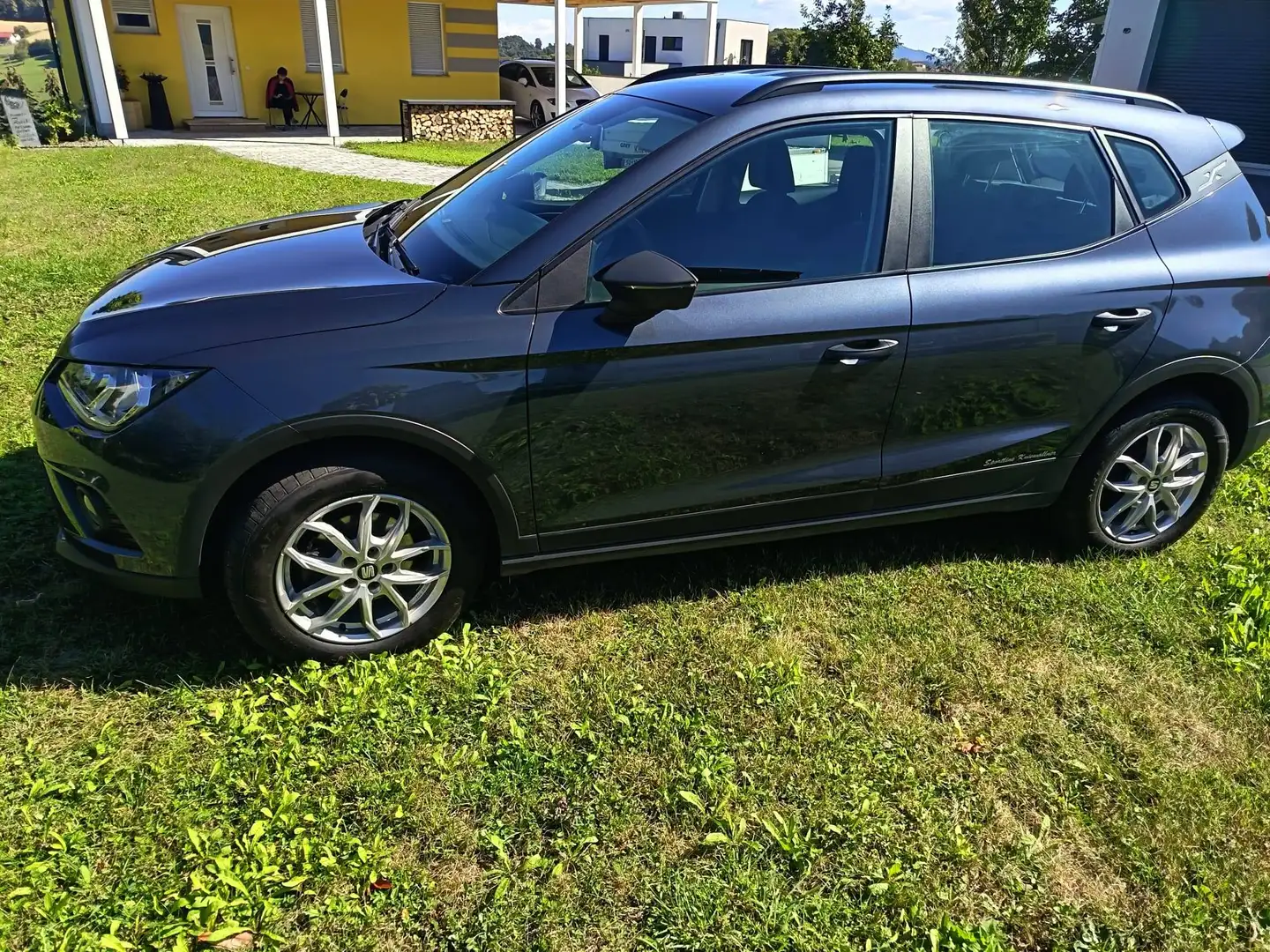 SEAT Arona Arona 1,0 Eco TSI Austria Edition Austria Edition Grau - 1