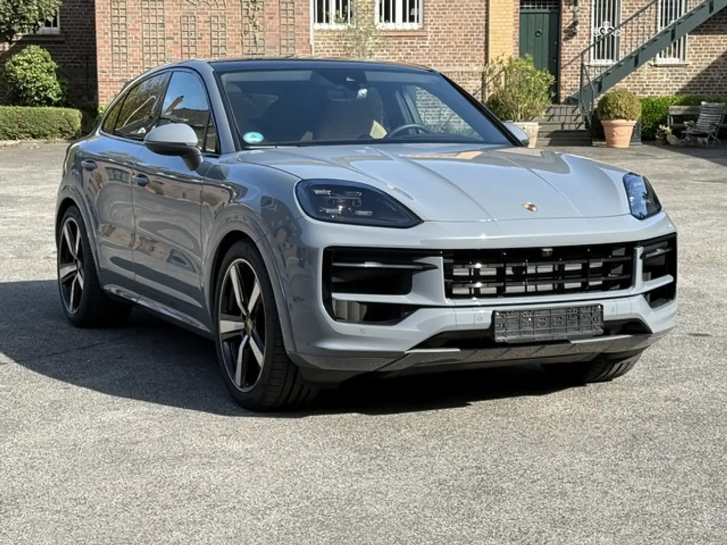 Porsche Cayenne Coupe SPORTDESIGN-PAKET*22 EXCLUSIVE* Grau - 2