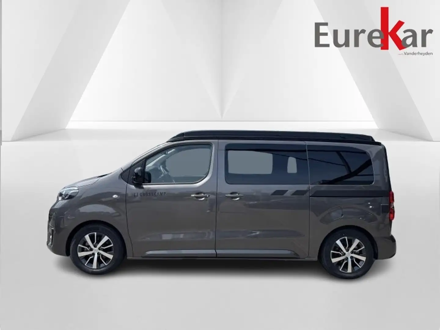 Toyota Verso CROSSCAMP 2.0D 144 Weiß - 2