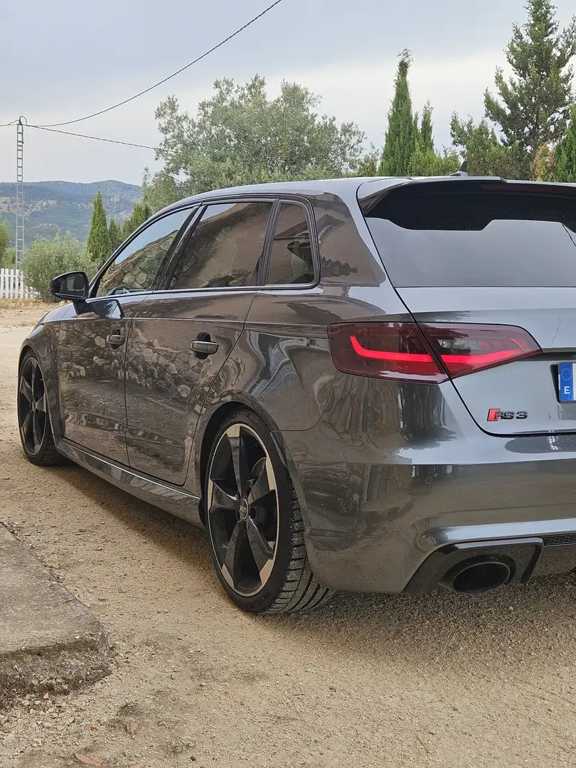 Audi RS3 Sportback 2.5 TFSI quattro S-Tronic - 2
