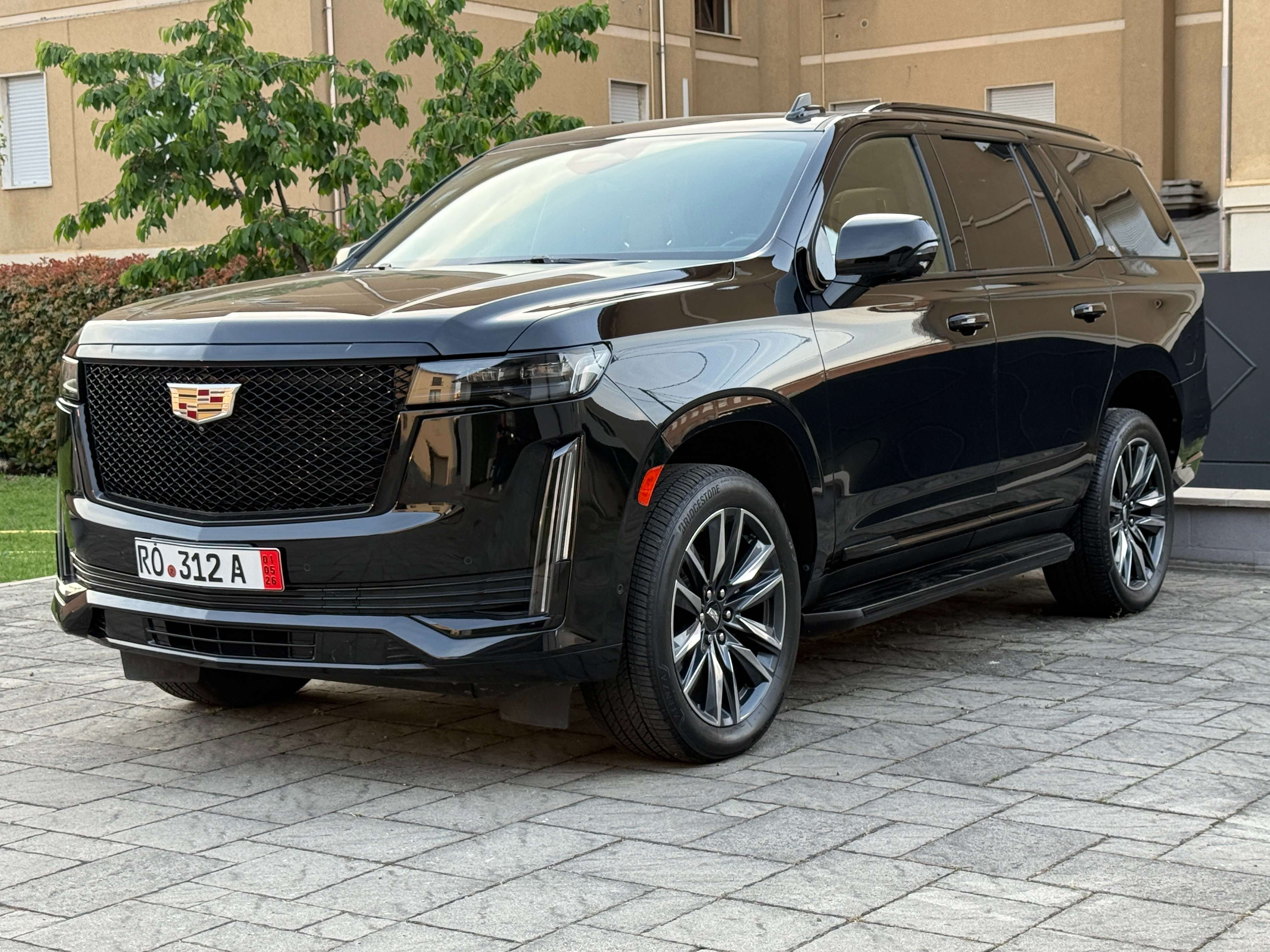 Cadillac Escalade 600 D AWD - foto 1