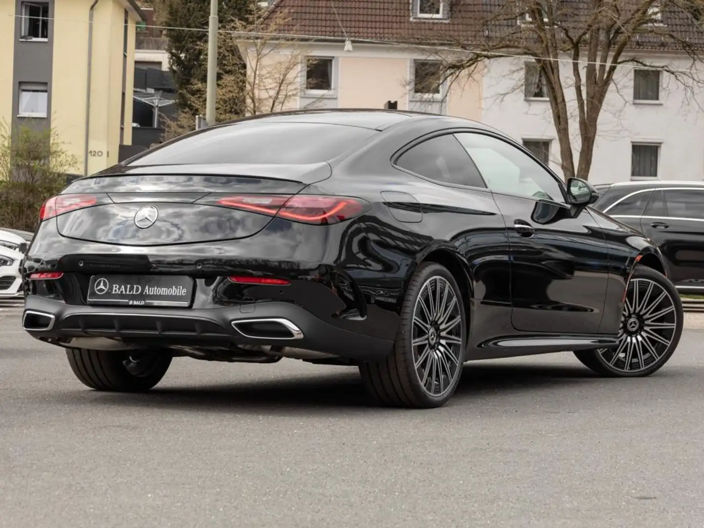 Mercedes-Benz CLE 300 4MATIC Coupé +AMG+MBUX+Pano+Burm+Night Negru - 2