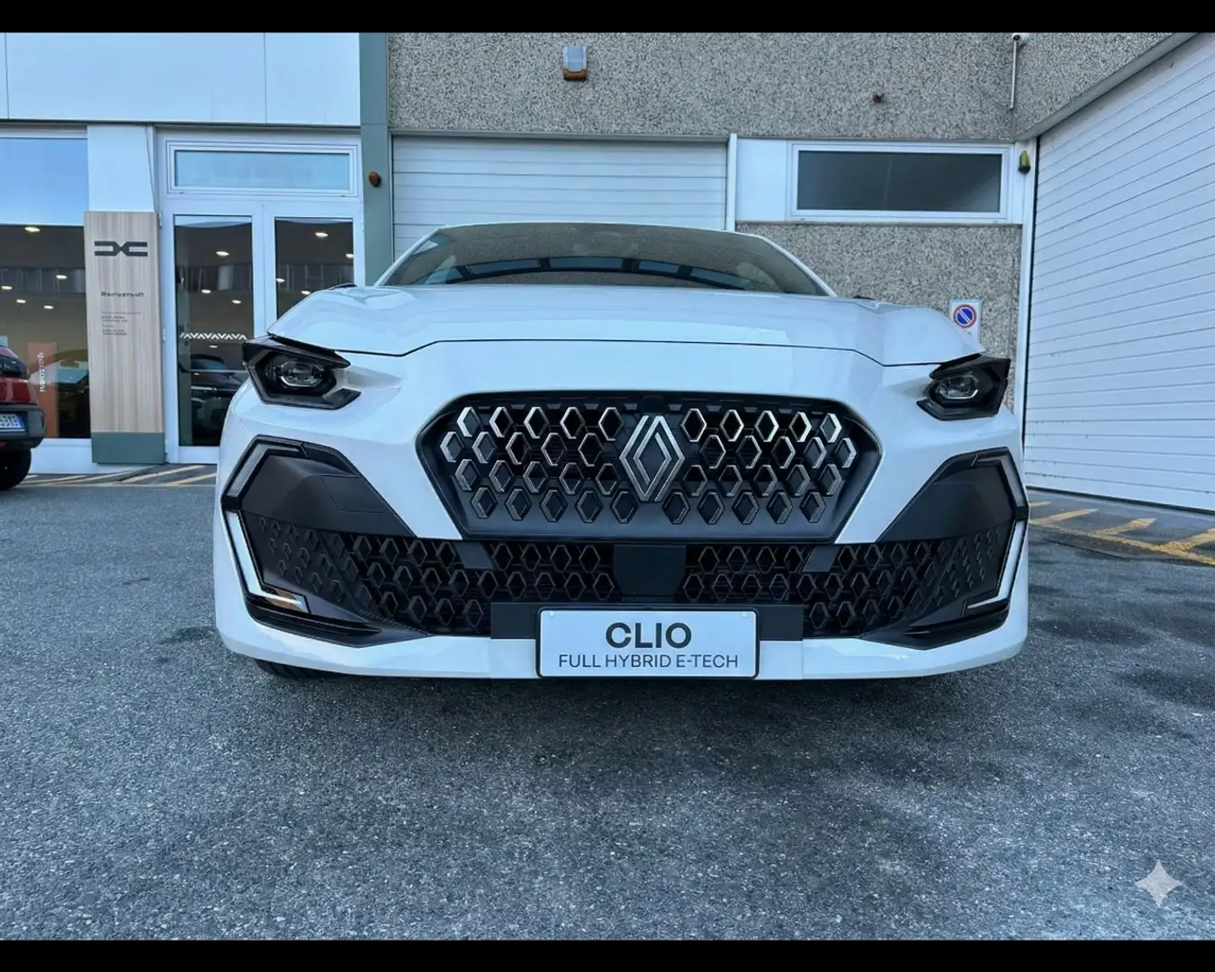 Renault Clio NUOVA CLIO 6 EVOLUTION 1.8 FULL HYBRID 160CV Bianco - 2