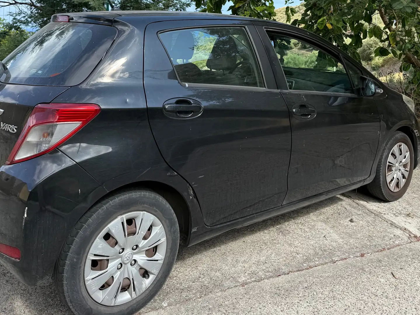 Toyota Yaris Yaris III 2011 5p 1.0 Lounge s/CL Nero - 2