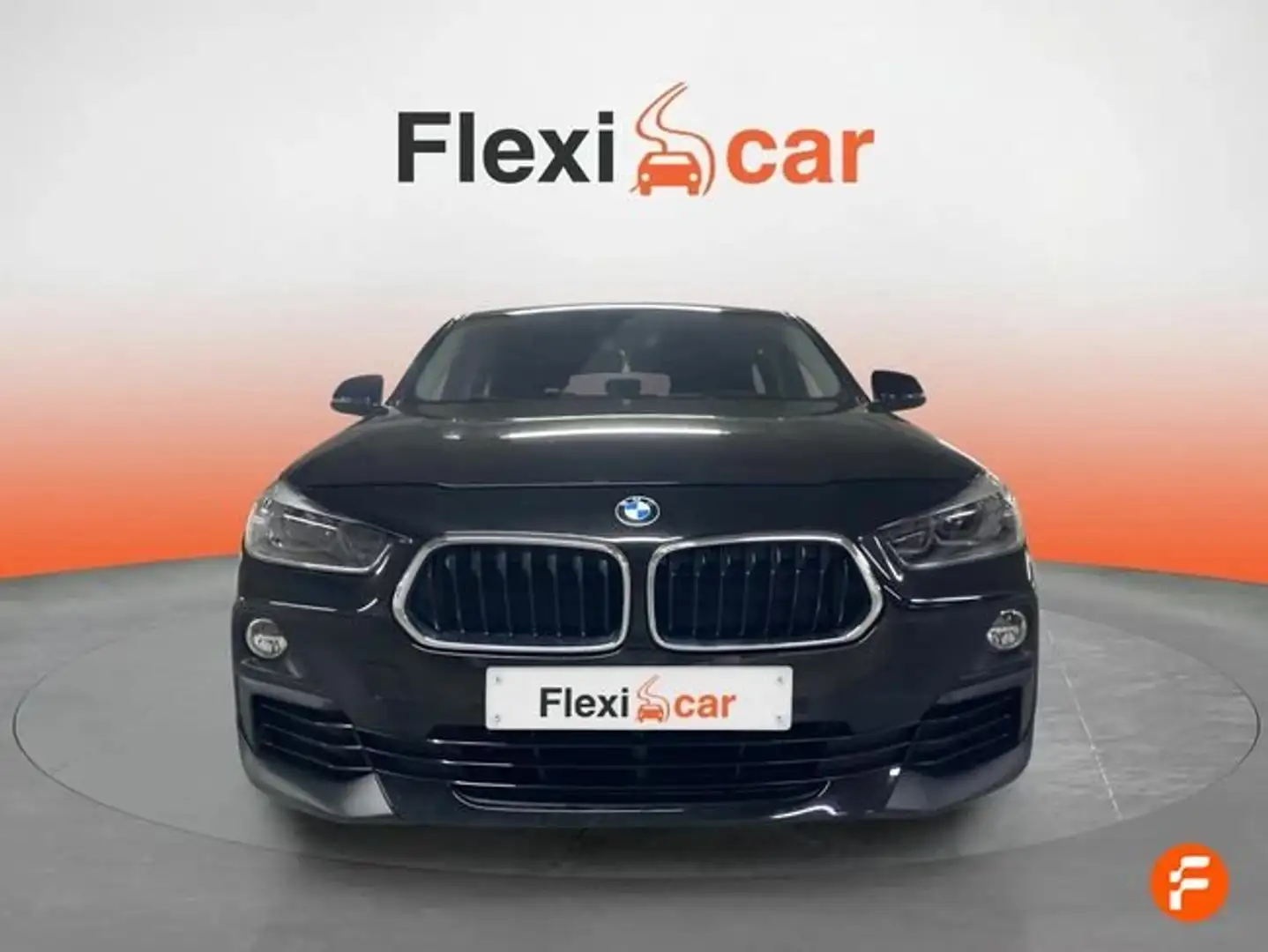 BMW X2 sDrive 18d Zwart - 2