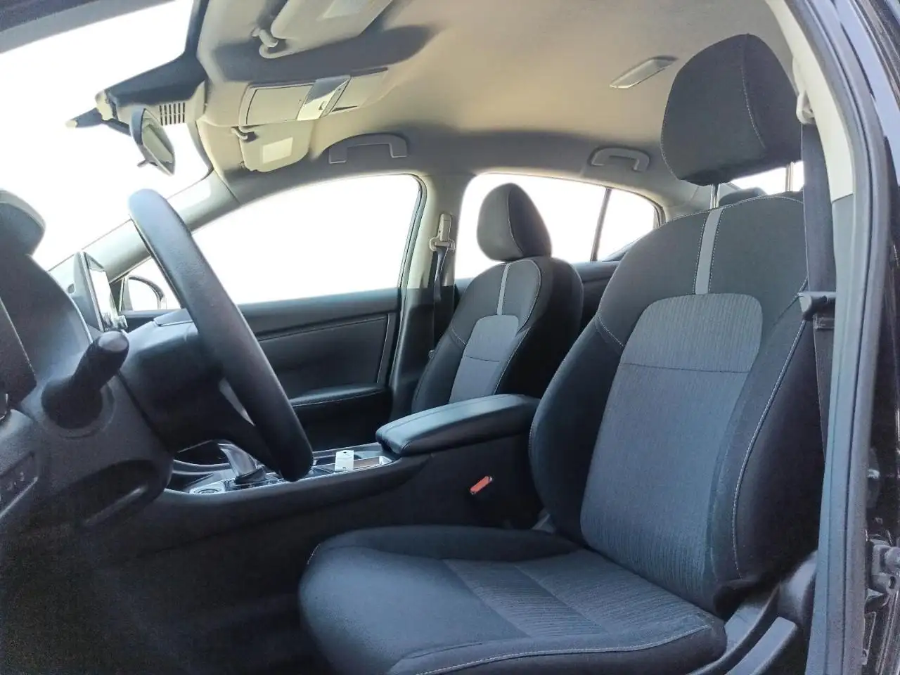 Nissan Sentra снимка Nissan Sentra