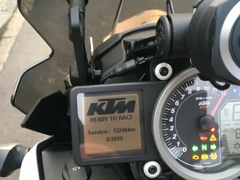 KTM 1050 Adventure - foto 3