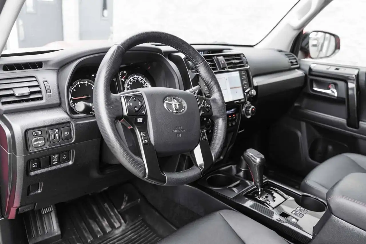 Toyota 4-Runner снимка Toyota 4-Runner