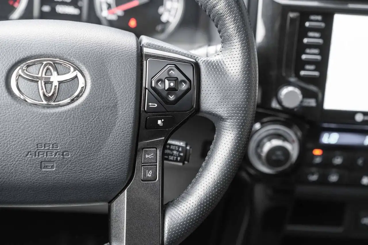 Toyota 4-Runner снимка Toyota 4-Runner