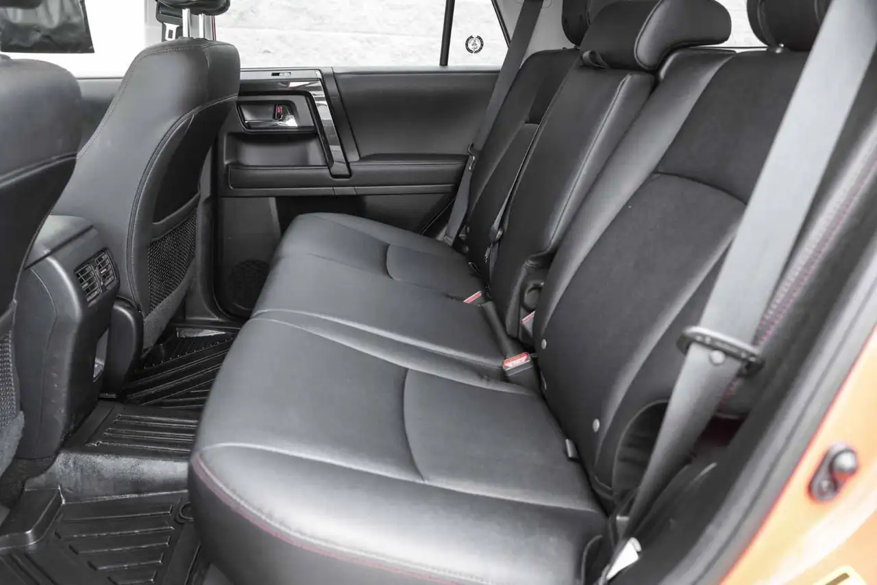 Toyota 4-Runner снимка Toyota 4-Runner