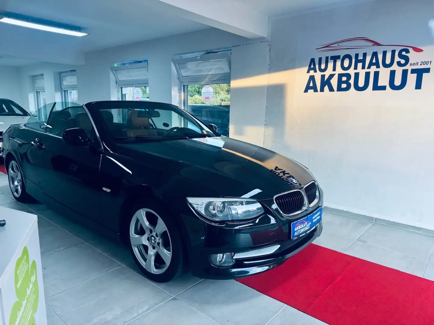 BMW 320 320i*Finanzierung+Garantie+Inspektion+Tüv* Zwart - 1