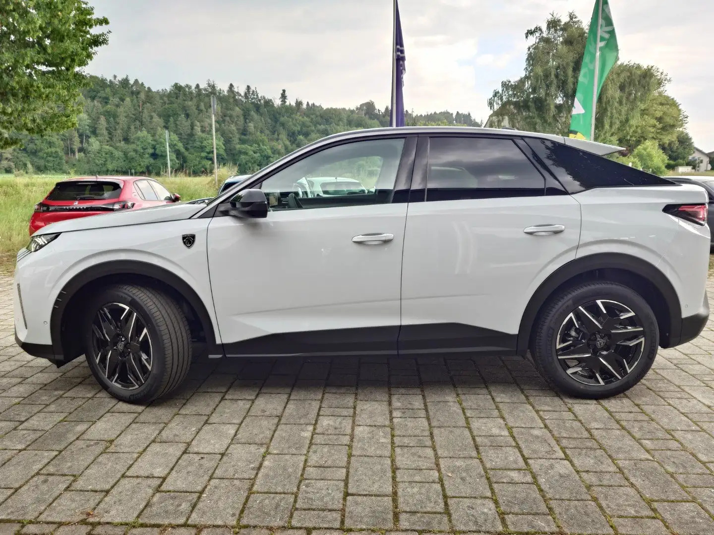 Peugeot 3008 Hybrid 136 GT Hybrid 136e-DSC *Pano*JBL*360°* Blanc - 2