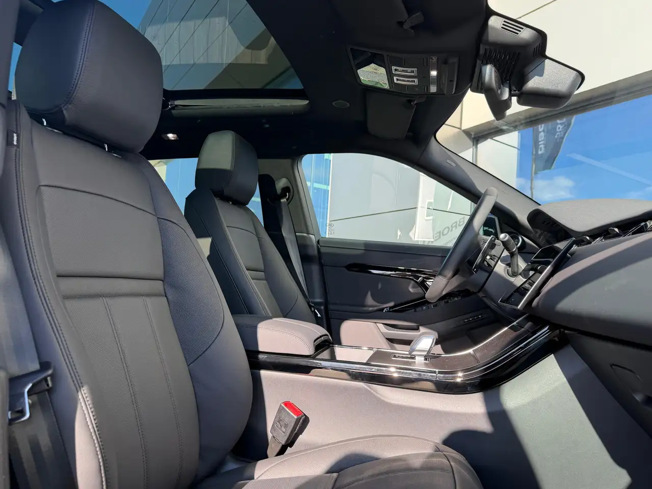 Land Rover Range Rover Evoque 2026 — фото 10