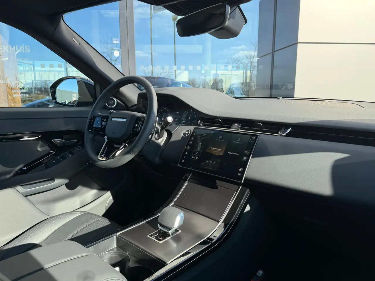 Land Rover Range Rover Evoque 2026 — фото 11