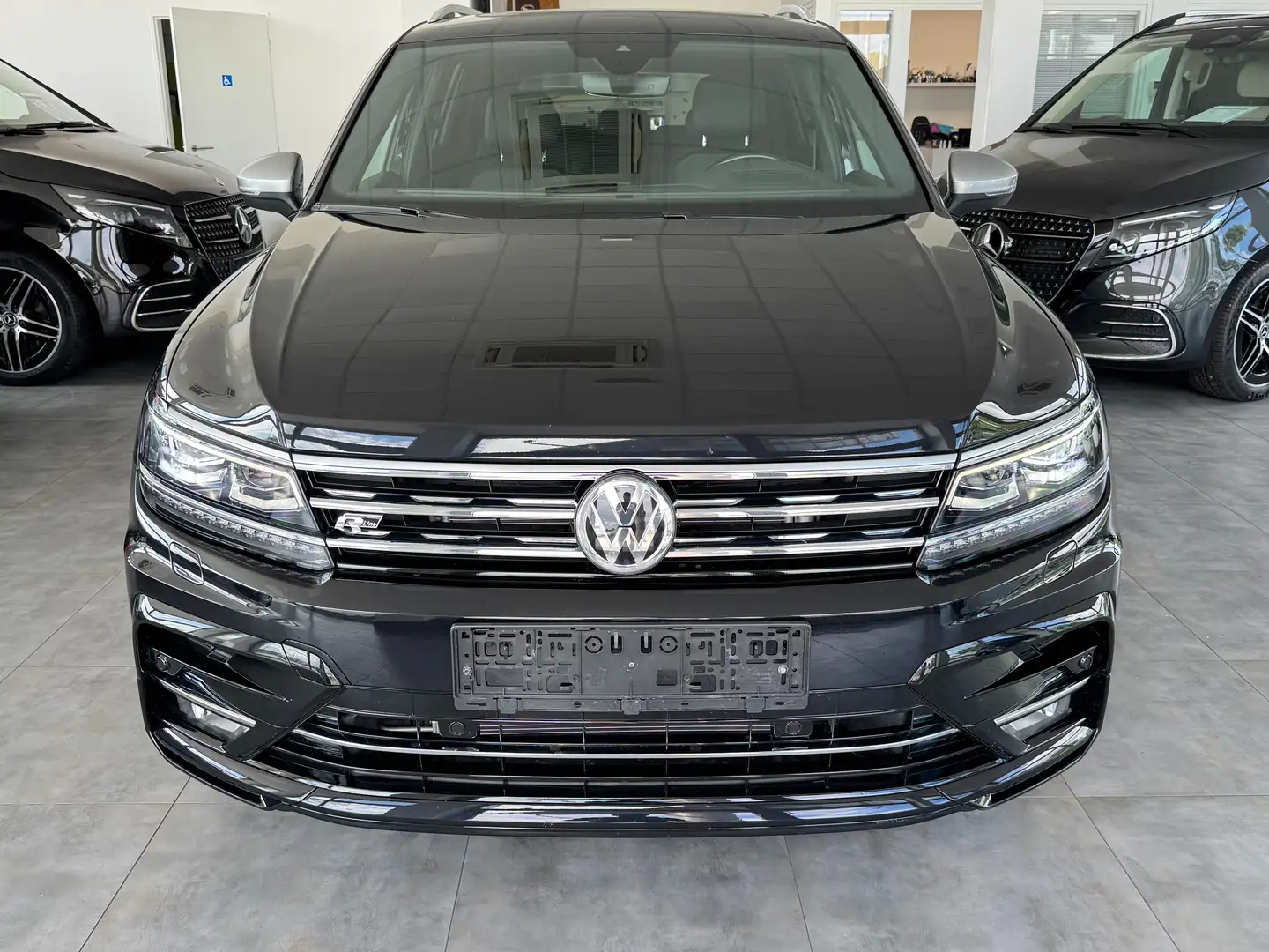 Volkswagen Tiguan Allspace 2.0TSI 4M DSG R Line*PANO*ACC*HUD*AHK* 7 SITZER Schwarz - 2