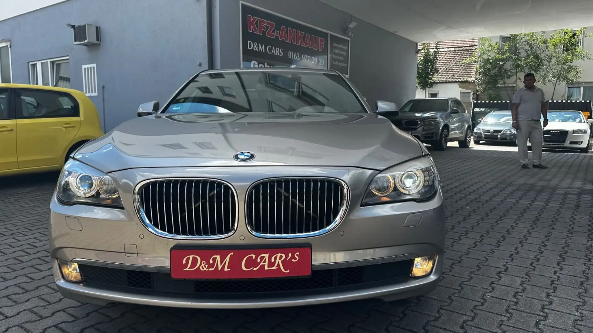BMW 730 Baureihe 730d(TÜV 09,2026)KLIMA NAVI;Head-Up Silber - 2