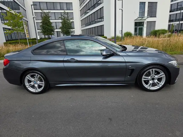 BMW 4 Series view 5