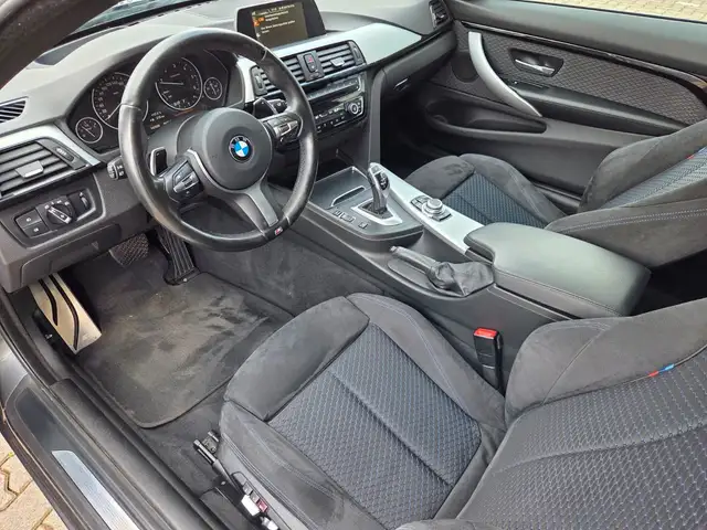 BMW 4 Series view 11