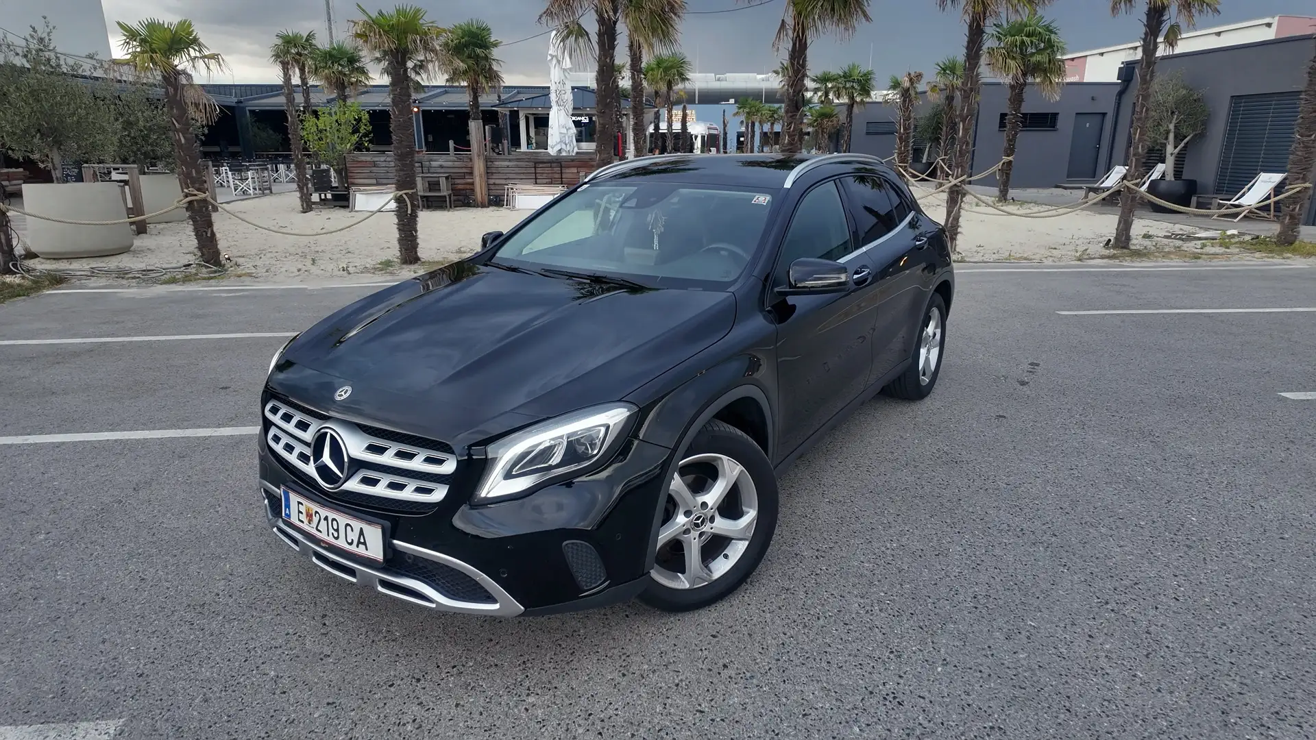 Mercedes-Benz GLA 200 - 2