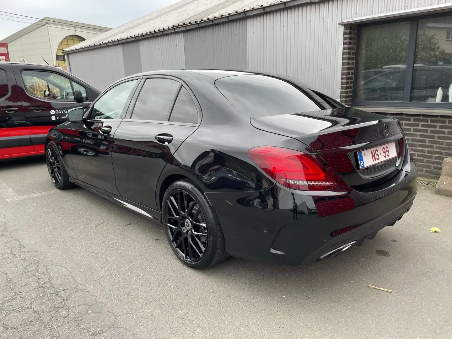 Mercedes-Benz C 200 4Matic 9G-TRONIC AMG Line - 2