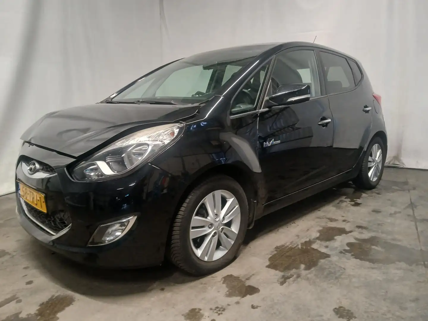 Hyundai iX20 1.6i i-Catcher - Front Schade Zwart - 2
