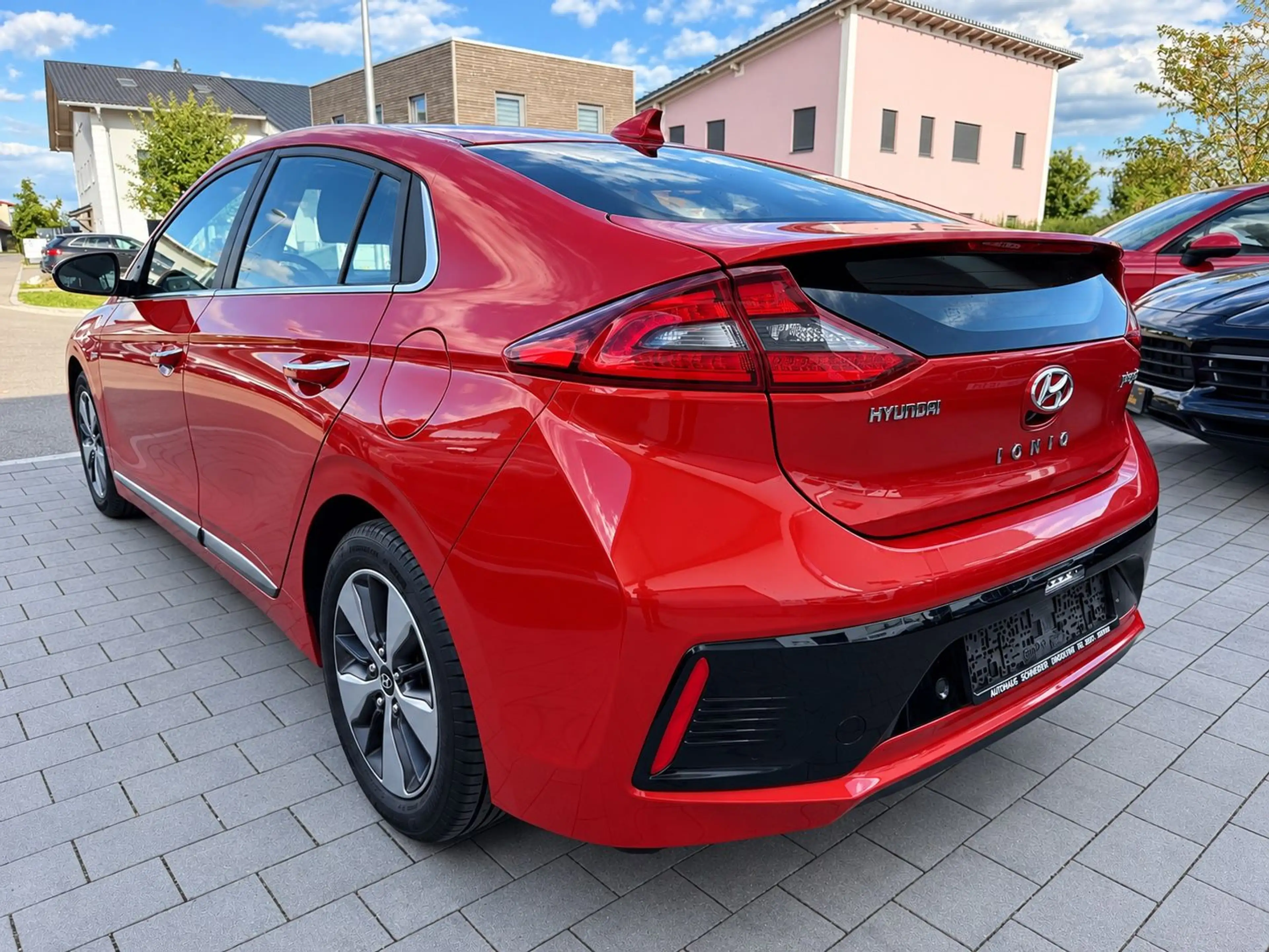 Hyundai IONIQ Ioniq Style Plug-In Hybrid — photo 2