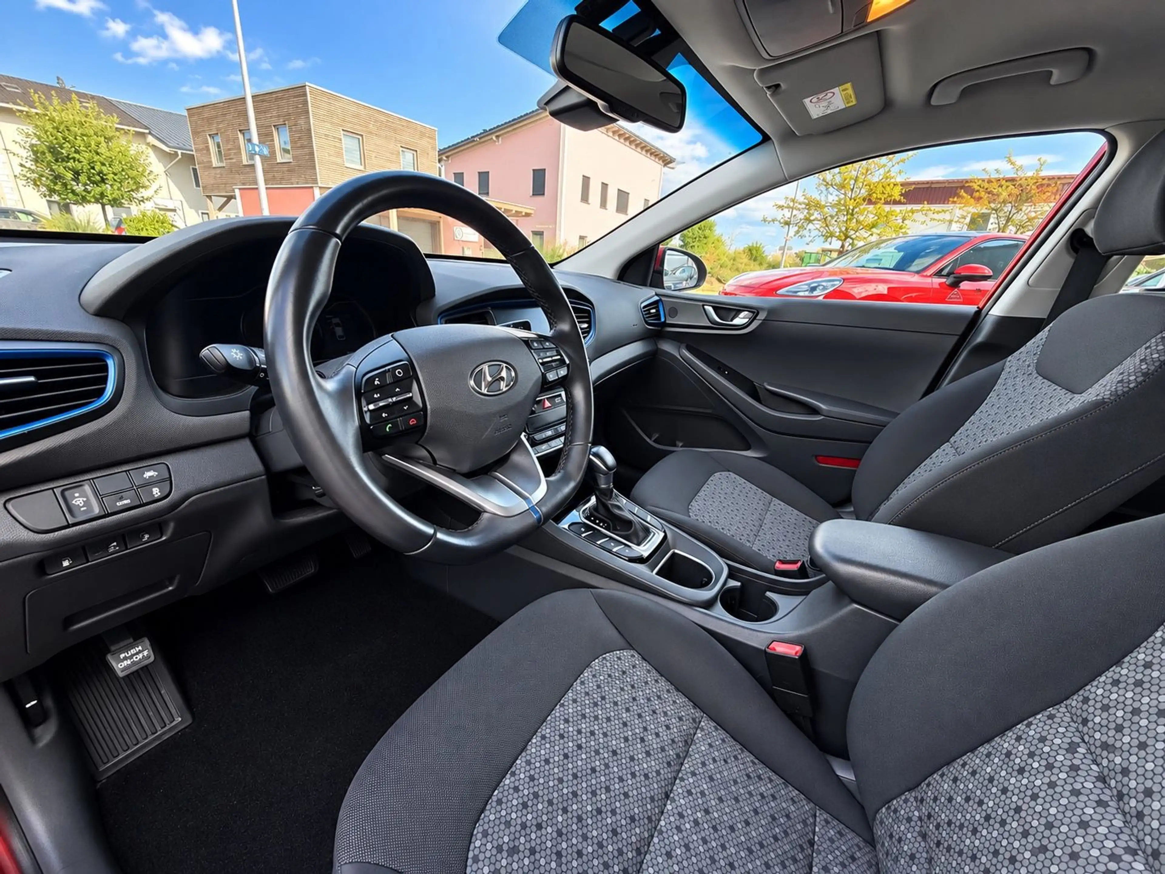 Hyundai IONIQ Ioniq Style Plug-In Hybrid — photo 8