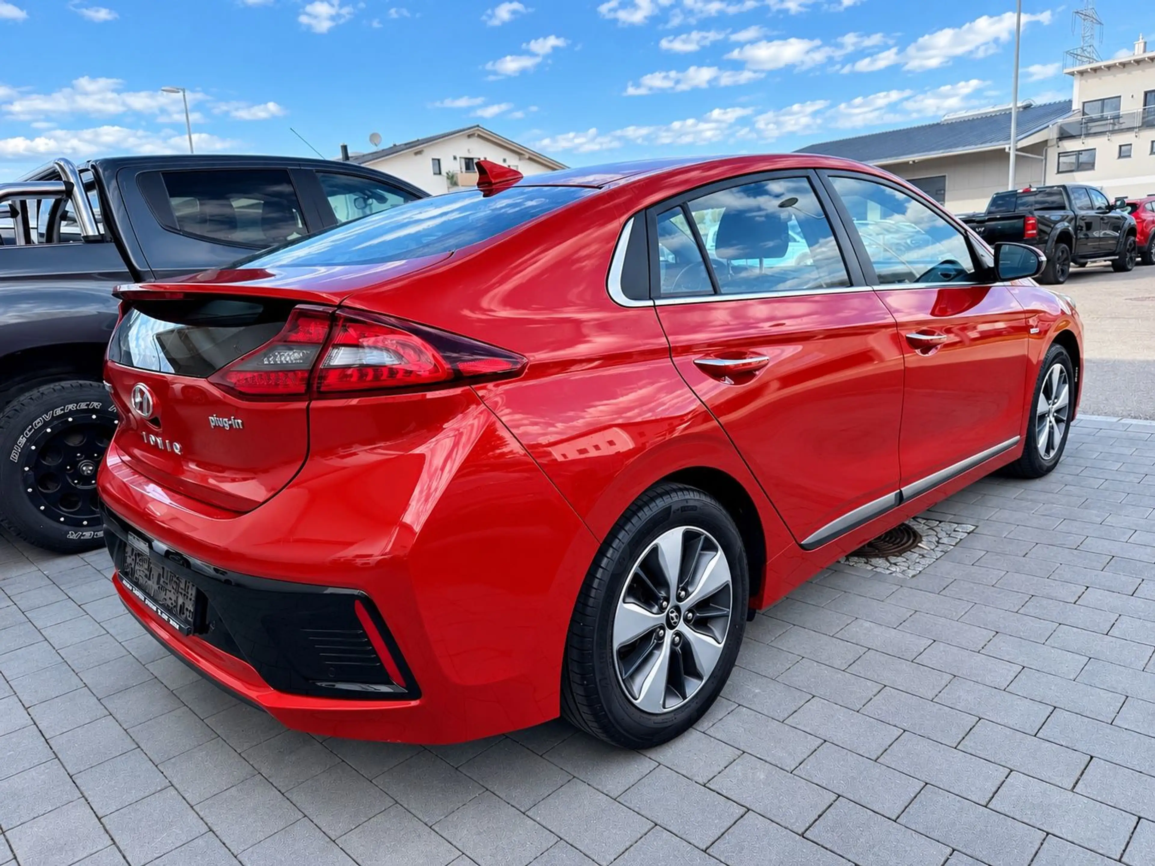 Hyundai IONIQ Ioniq Style Plug-In Hybrid — photo 3