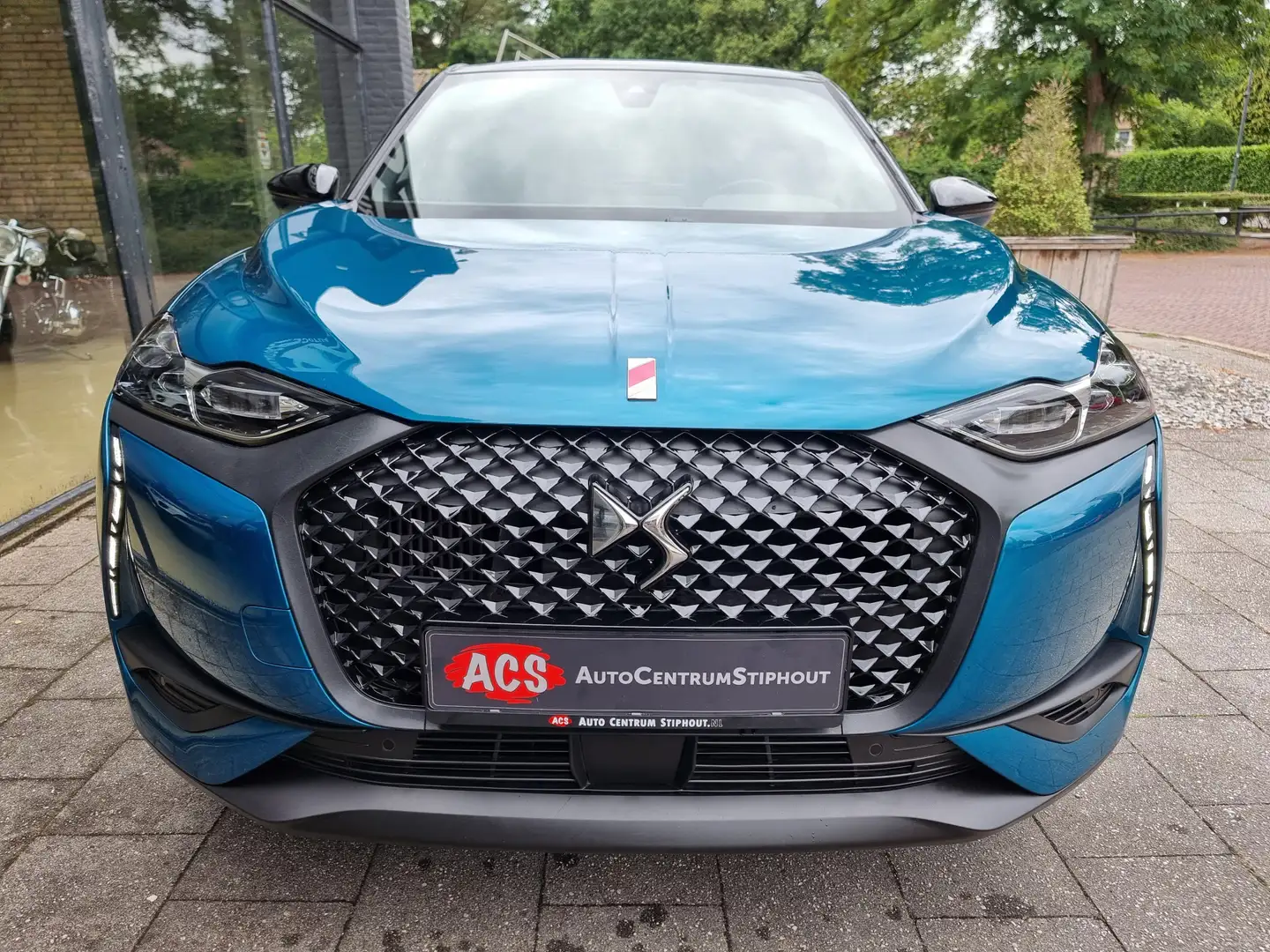 DS Automobiles DS 3 Crossback two tone 1.2 PureTech Performance Line+ Groen - 2