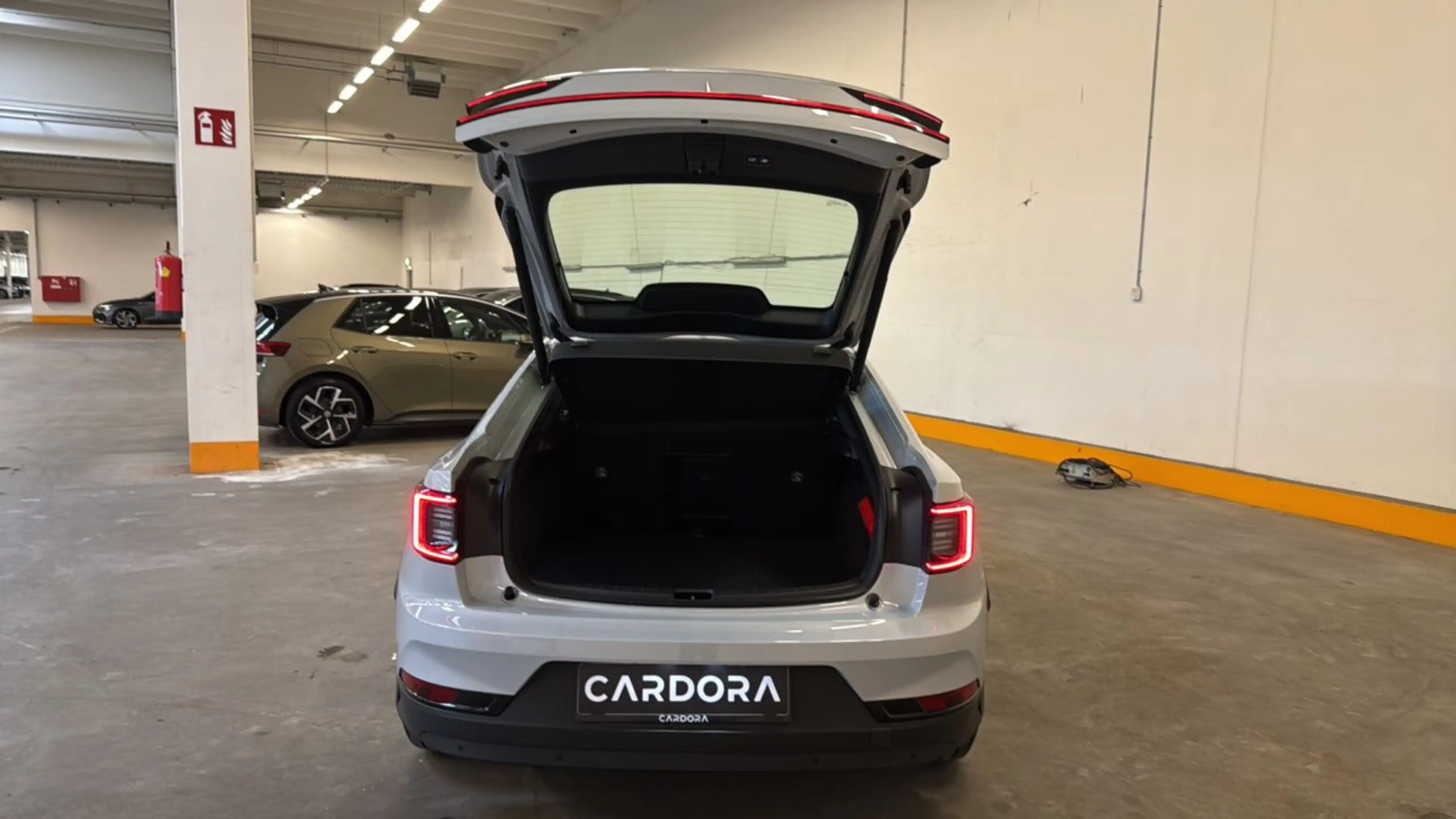 Polestar 2 Polestar 2 Long Range Dual Motor Elektro 78kWh LE — photo 6