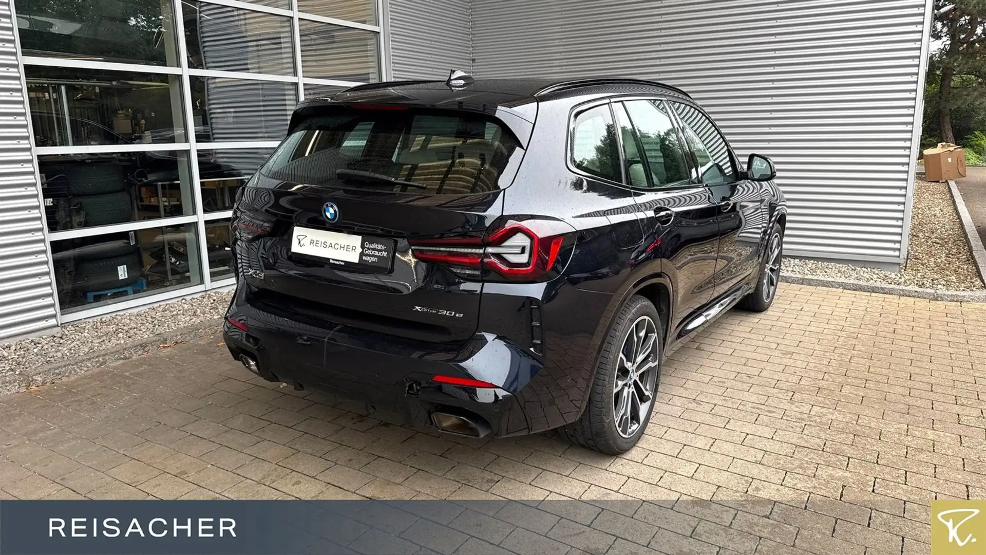 BMW X3 xDrive 30e M-Sport Navi HUD Laser AHK 360° Schwarz - 2