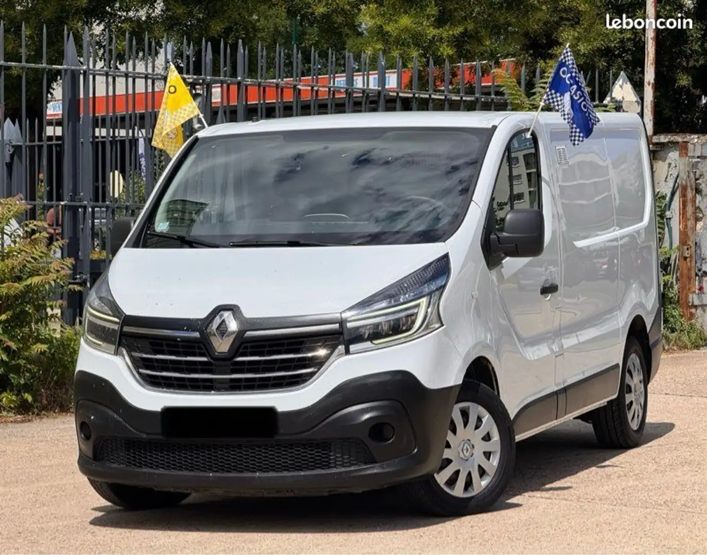 Renault Trafic III Phase 2 L1H1 2.0 dCi 120cv année 01-2020 à 849 Blanc - 1