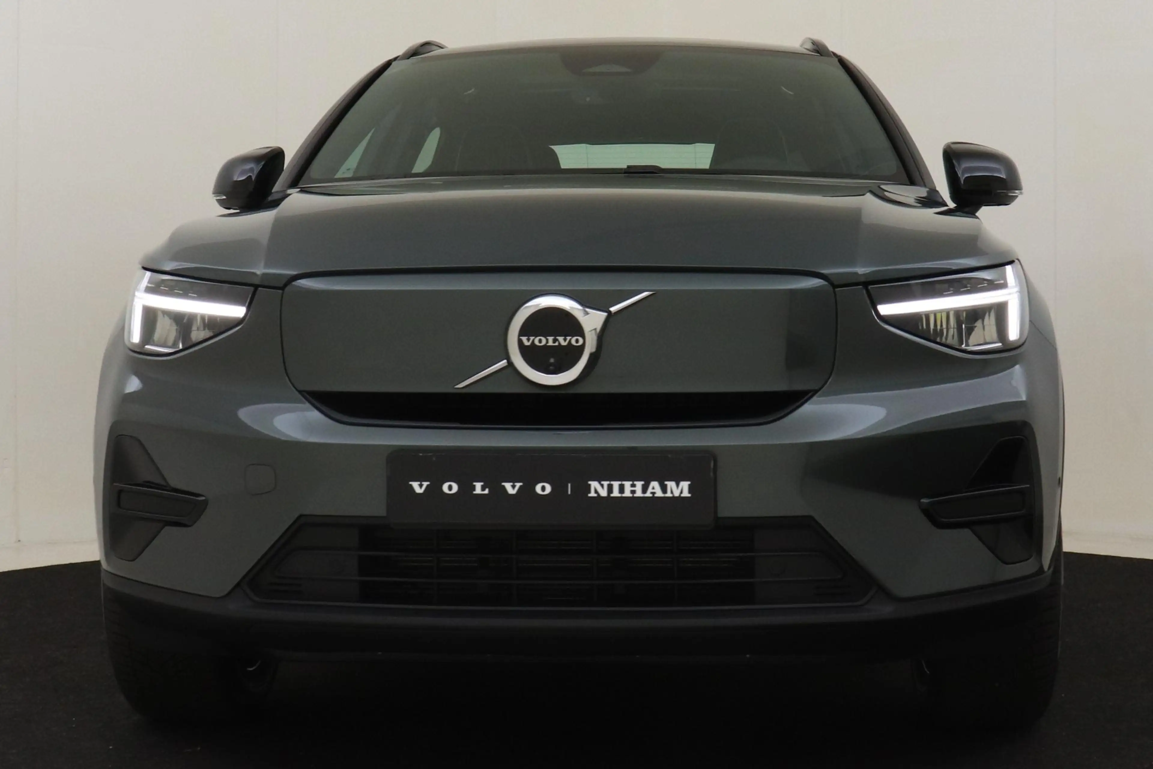 Volvo EX40 SINGLE MOTOR EXTENDED RANGE ULTRA EUROPA 82 kWh -P — photo 9